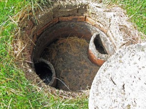 Close-up of Crock septic tank construction